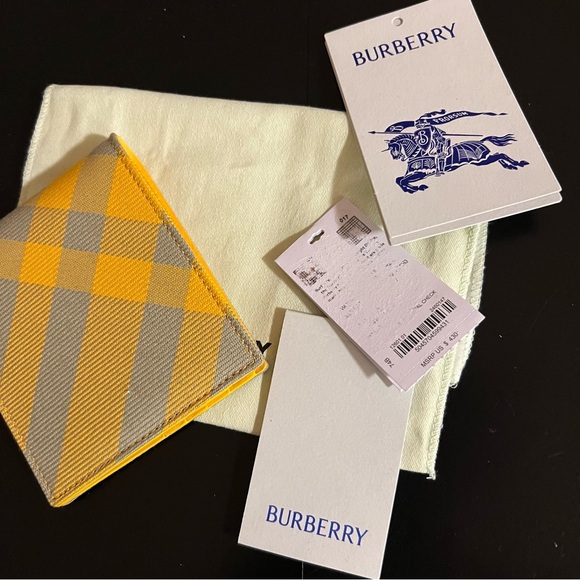 Burberry Men Check Bifold Wallet - Picture 7 of 7
